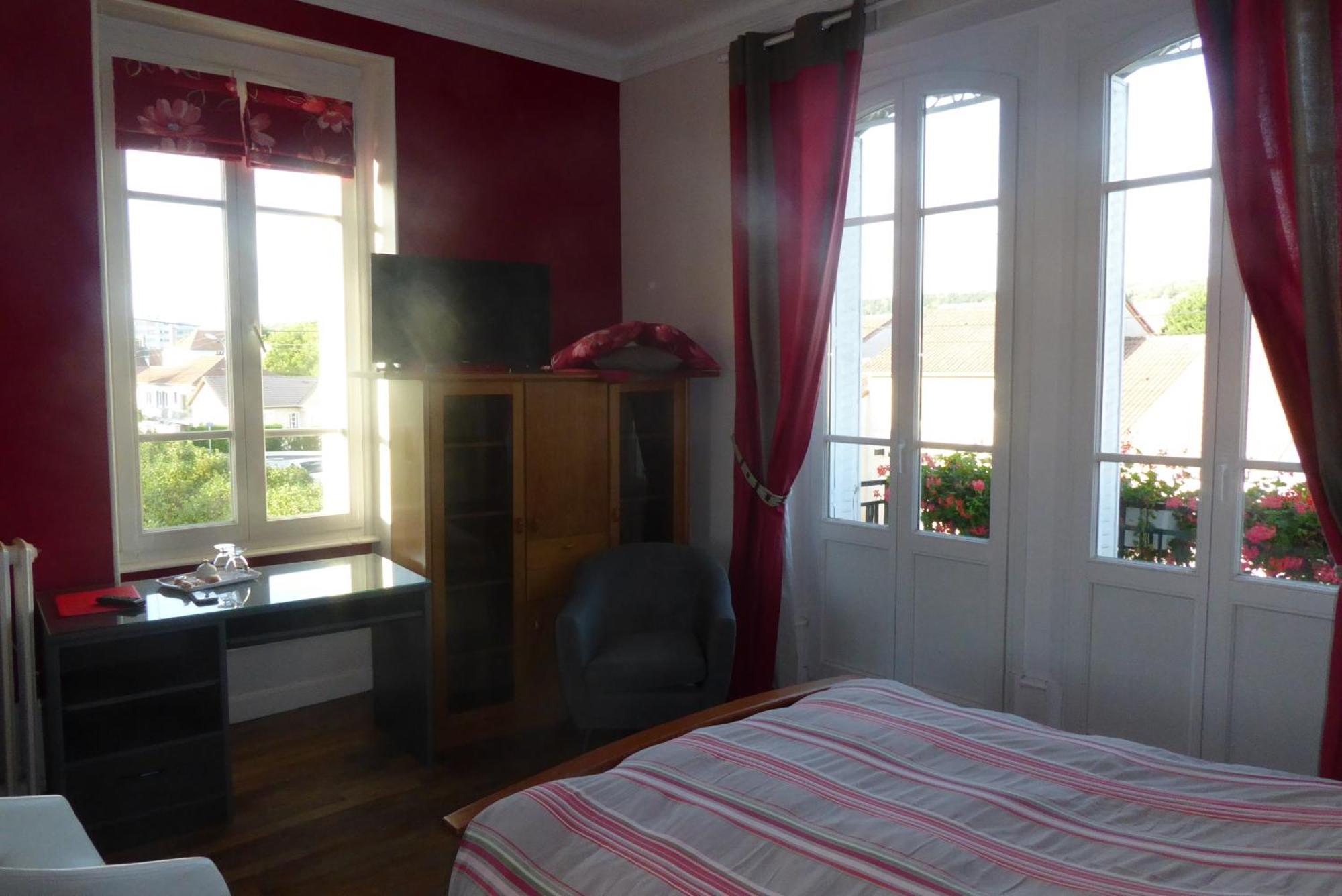 ורדון-סור-מוס La Dragee Hote, Chambres Chez L'Habitant חדר תמונה